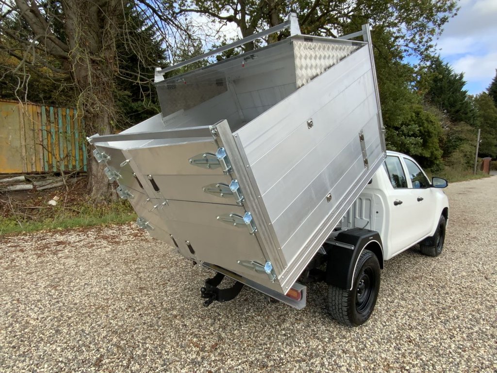 Used Toyota Hilux 2019 for sale - 75698227: Photo 12