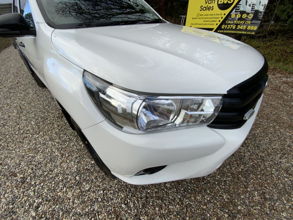 Used Toyota Hilux 2019 for sale - 75698227: Photo 16