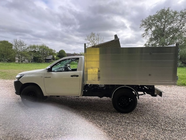 Used Toyota Hilux 2019 for sale - 75698227: Photo 16