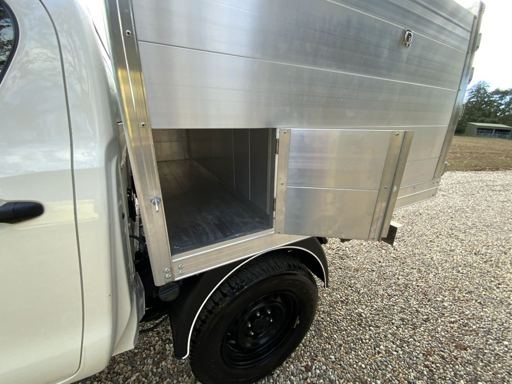 Used Toyota Hilux 2019 for sale - 75698227: Photo 43