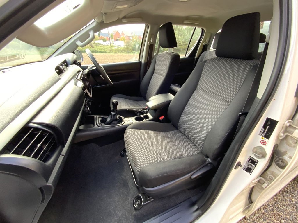 Used Toyota Hilux 2019 for sale - 75698227: Photo 48