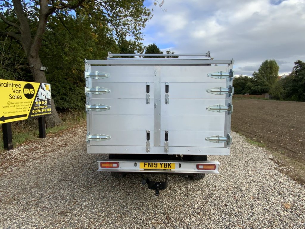 Used Toyota Hilux 2019 for sale - 75698227: Photo 5