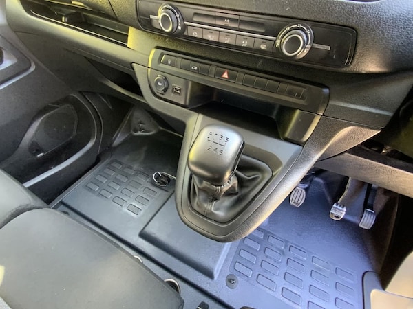 Used Vauxhall Vivaro 2023 for sale - 74162646: Photo 28
