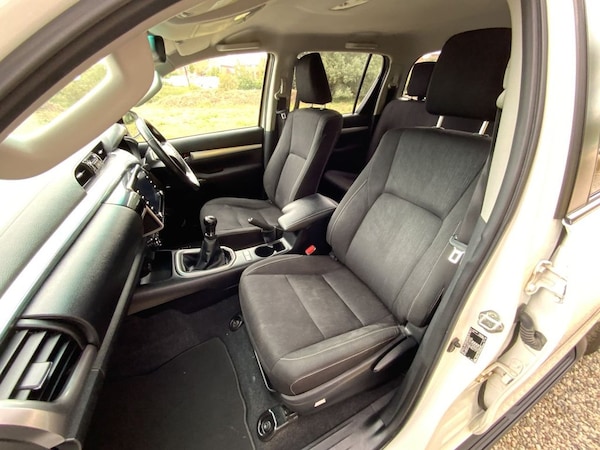 Used Toyota Hilux 2021 for sale - 74659492: Photo 15