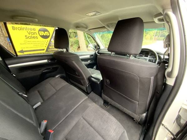 Used Toyota Hilux 2021 for sale - 74659492: Photo 20