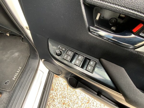 Used Toyota Hilux 2021 for sale - 74659492: Photo 25
