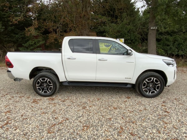 Used Toyota Hilux 2021 for sale - 74659492: Photo 3