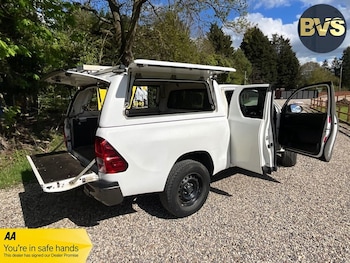 Used Toyota Hilux 2017 for sale - 78299581: Photo