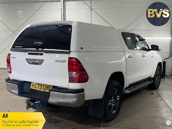 Used Toyota Hilux 2023 for sale - 79250081: Photo