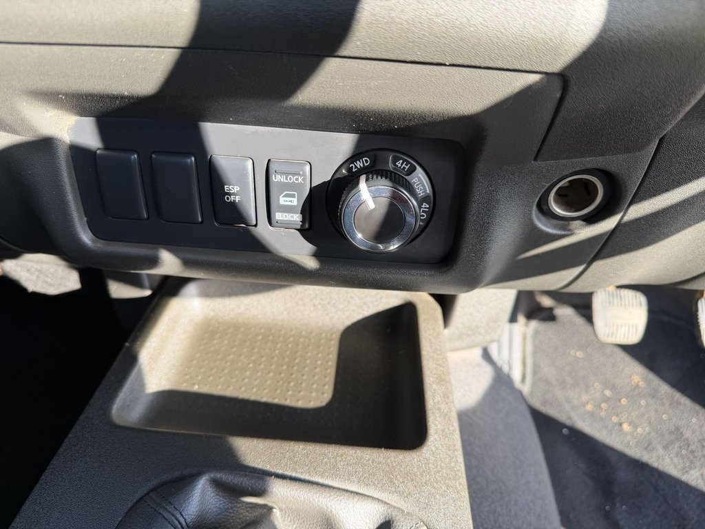 Used Nissan Navara 2014 for sale - 77614247: Photo 25