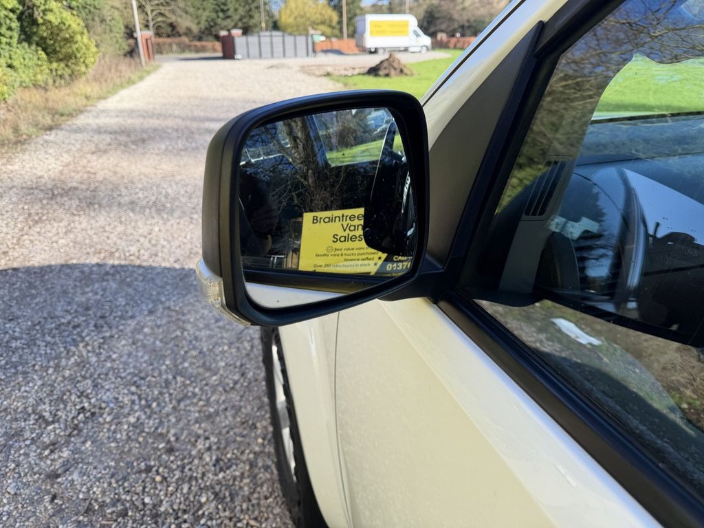 Used Nissan Navara 2014 for sale - 77614247: Photo 38