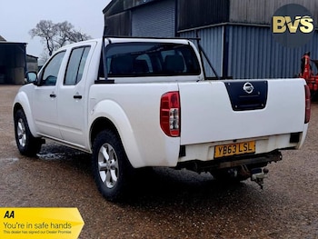 Used Nissan Navara 2014 for sale - 77614247: Photo