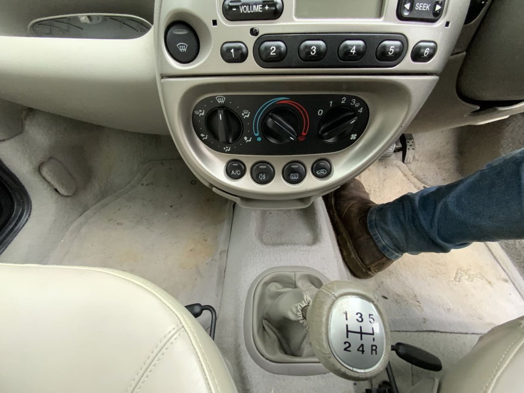 Used Ford Ka 2001 for sale - 76820562: Photo 25