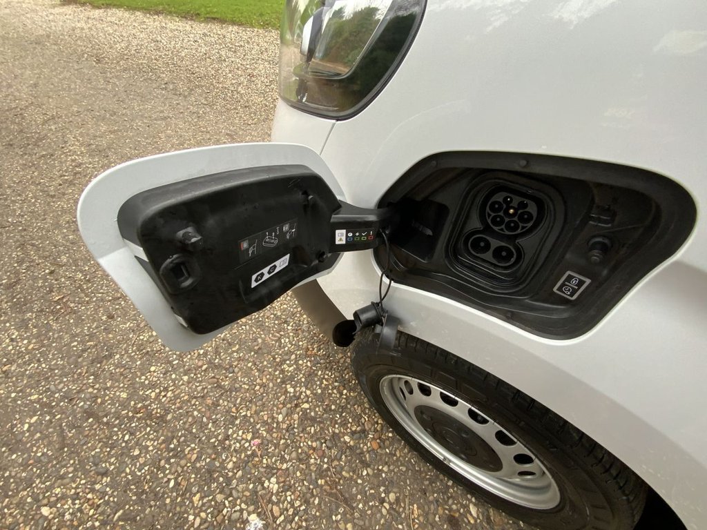 Used Vauxhall Vivaro Electric 2024 for sale - 76792262: Photo 18