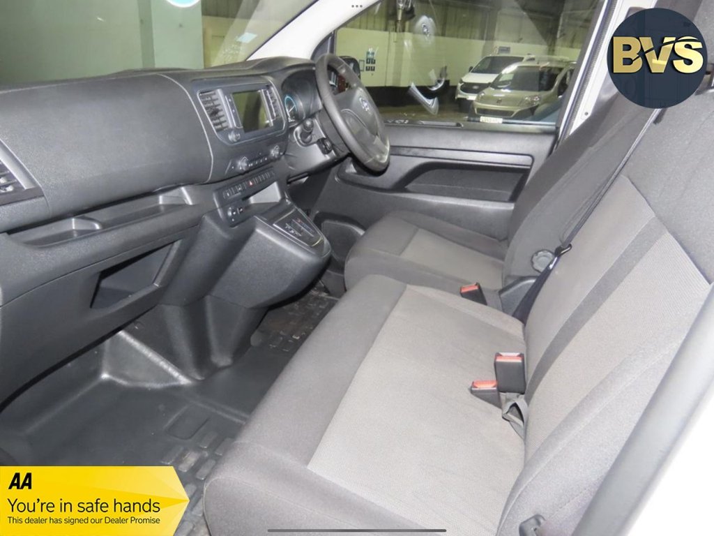 Used Vauxhall Vivaro Electric 2024 for sale - 76792262: Photo 3