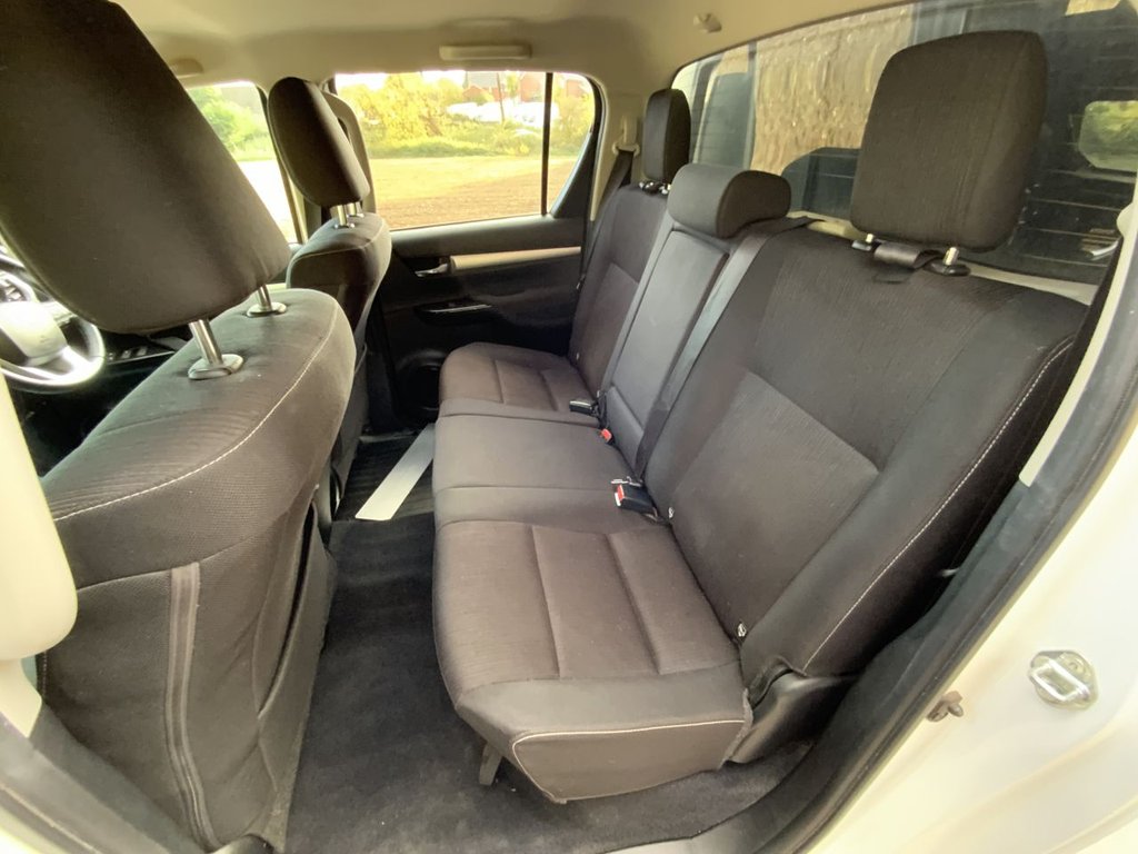 Used Toyota Hilux 2023 for sale - 76338646: Photo 14