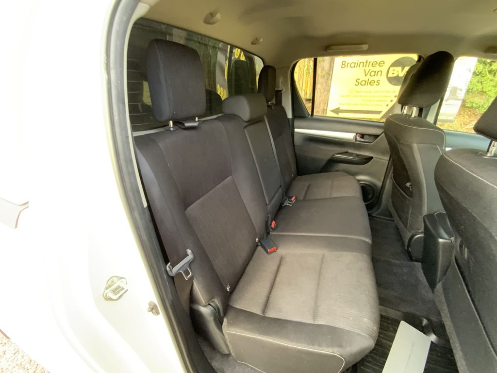 Used Toyota Hilux 2023 for sale - 76338646: Photo 19