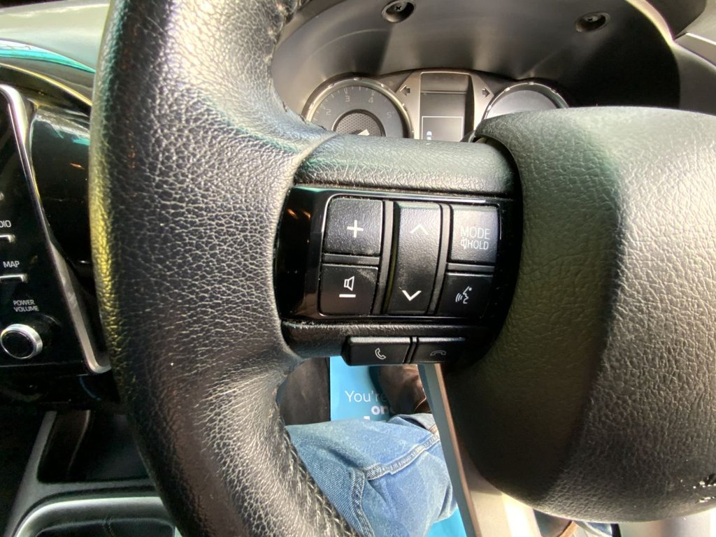 Used Toyota Hilux 2023 for sale - 76338646: Photo 25