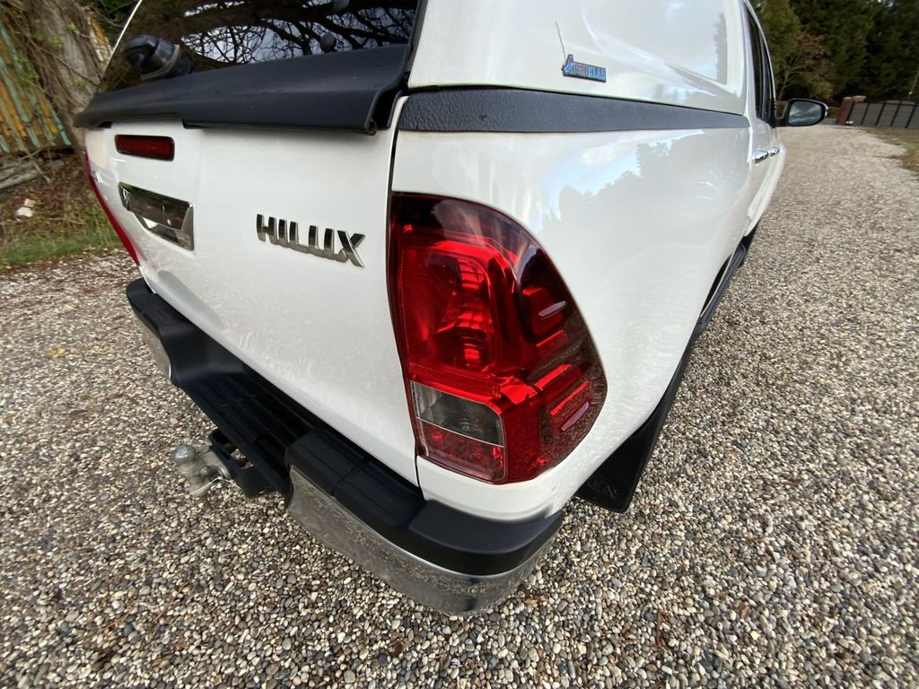 Used Toyota Hilux 2023 for sale - 76338646: Photo 27