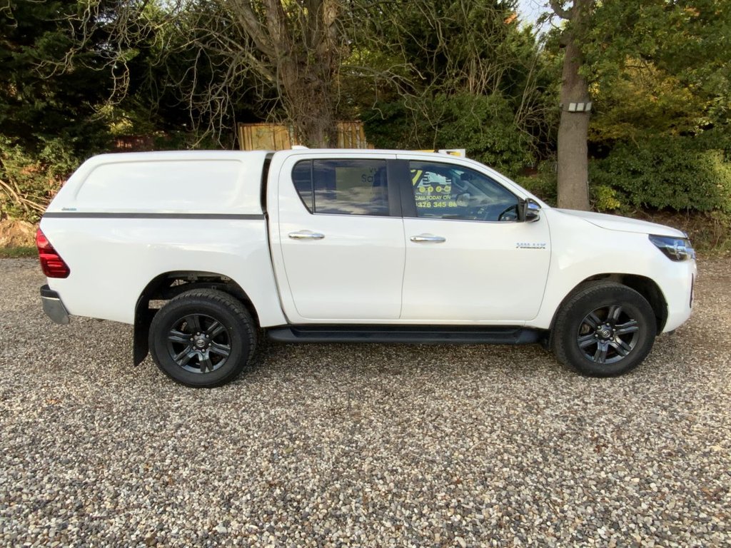 Used Toyota Hilux 2023 for sale - 76338646: Photo 3