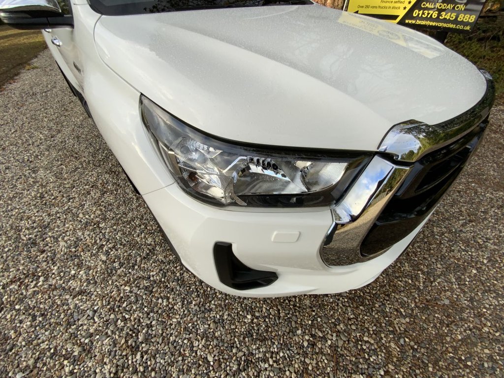 Used Toyota Hilux 2023 for sale - 76338646: Photo 43