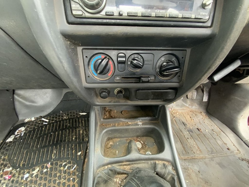 Used Mazda B2500 1999 for sale - 76474679: Photo 22