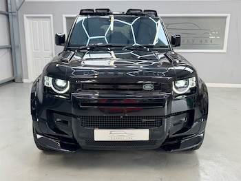 Used Land Rover Defender 110 2021 for sale - 75526917: Photo