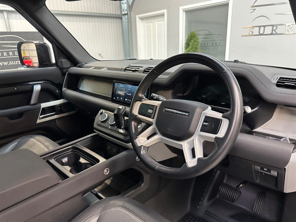 Used Land Rover Defender 2022 for sale - 76466652: Photo 16