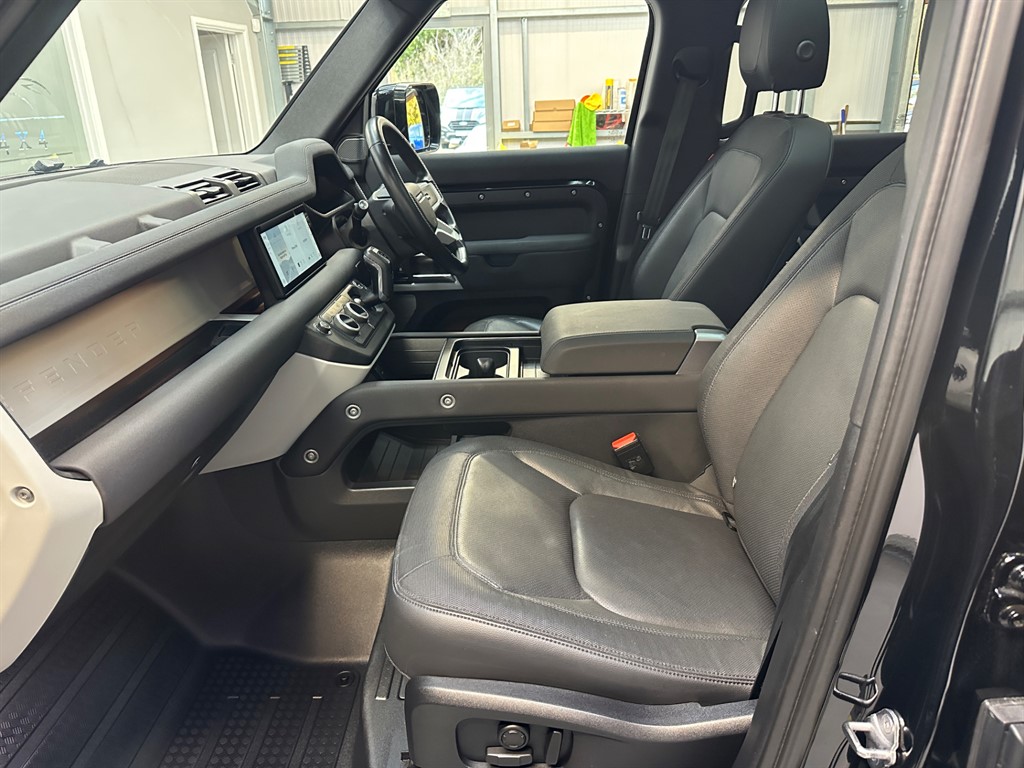 Used Land Rover Defender 2022 for sale - 76466652: Photo 21