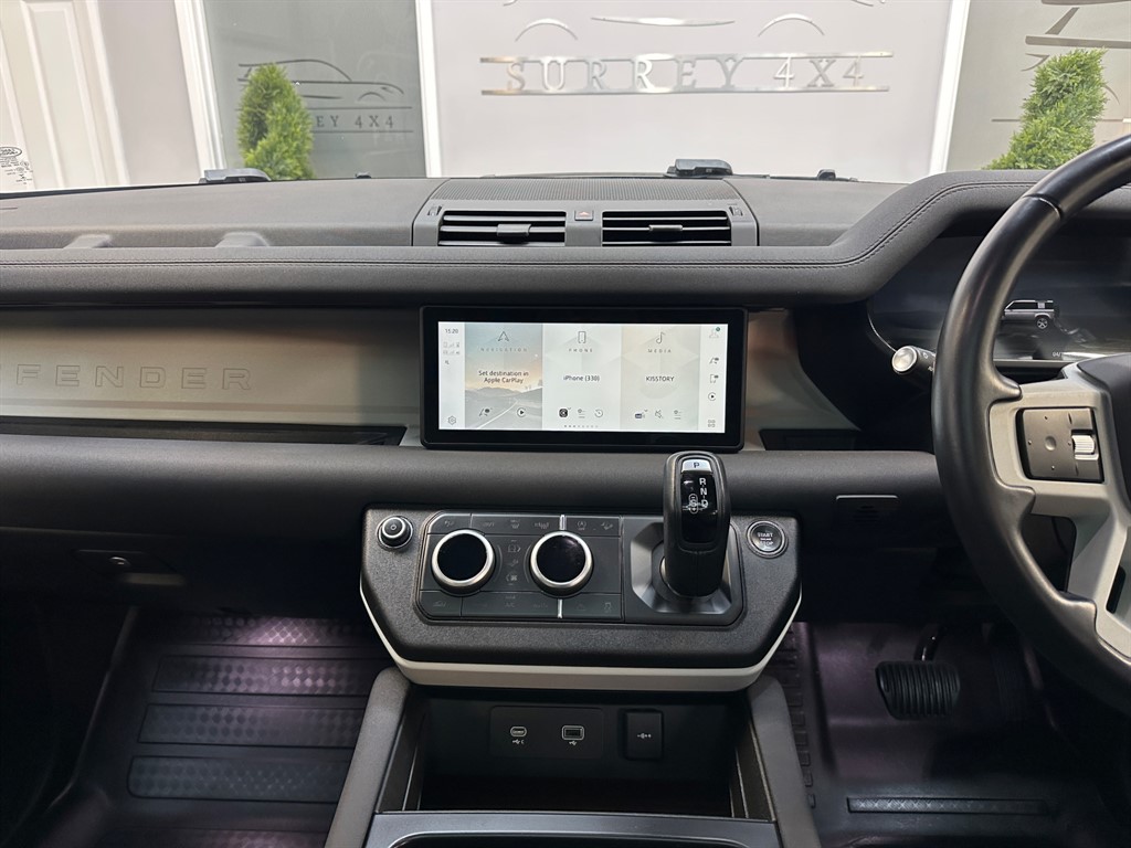 Used Land Rover Defender 2022 for sale - 76466652: Photo 24