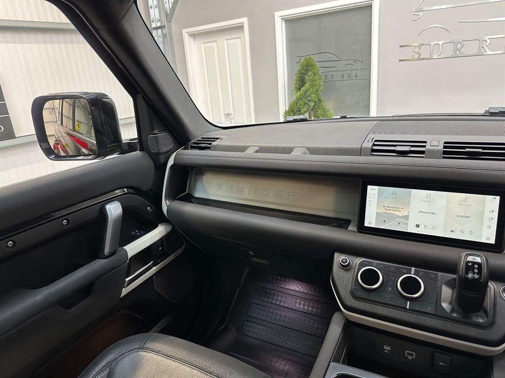 Used Land Rover Defender 2022 for sale - 76466652: Photo 26