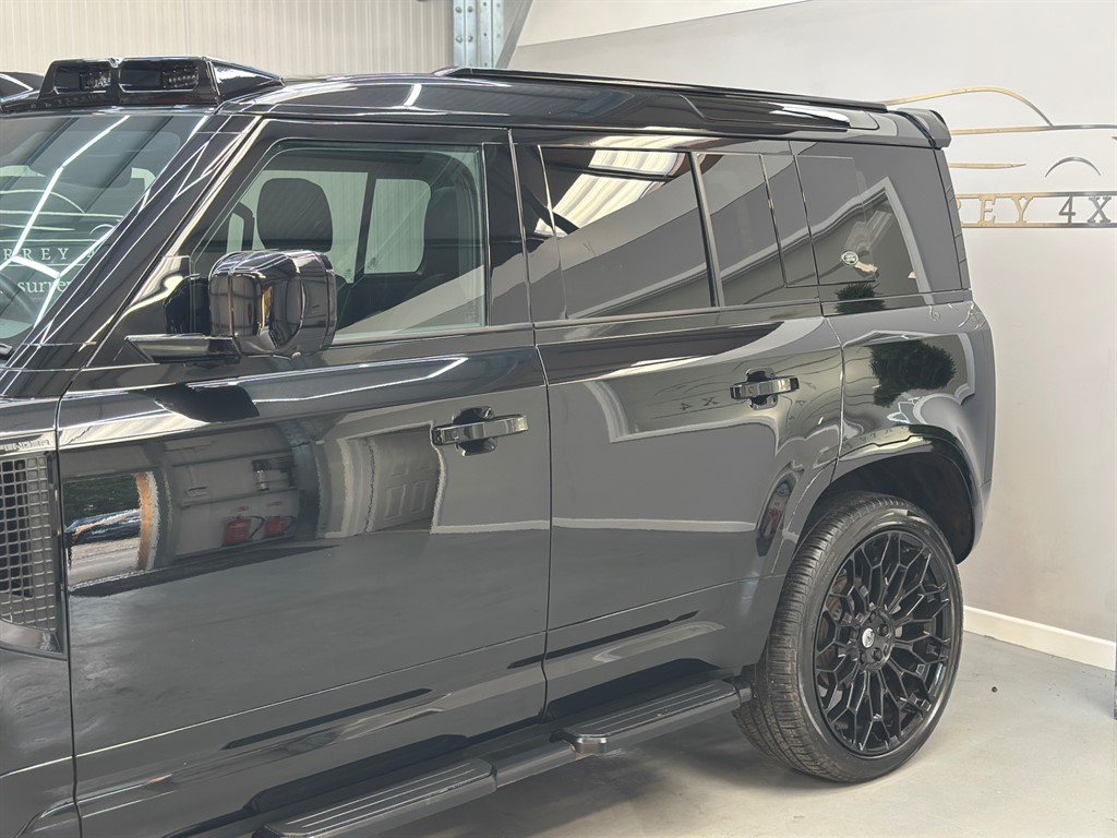 Used Land Rover Defender 2022 for sale - 76466652: Photo 4