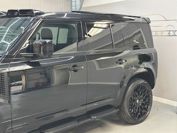 Used Land Rover Defender 2022 for sale - 76466652: Photo