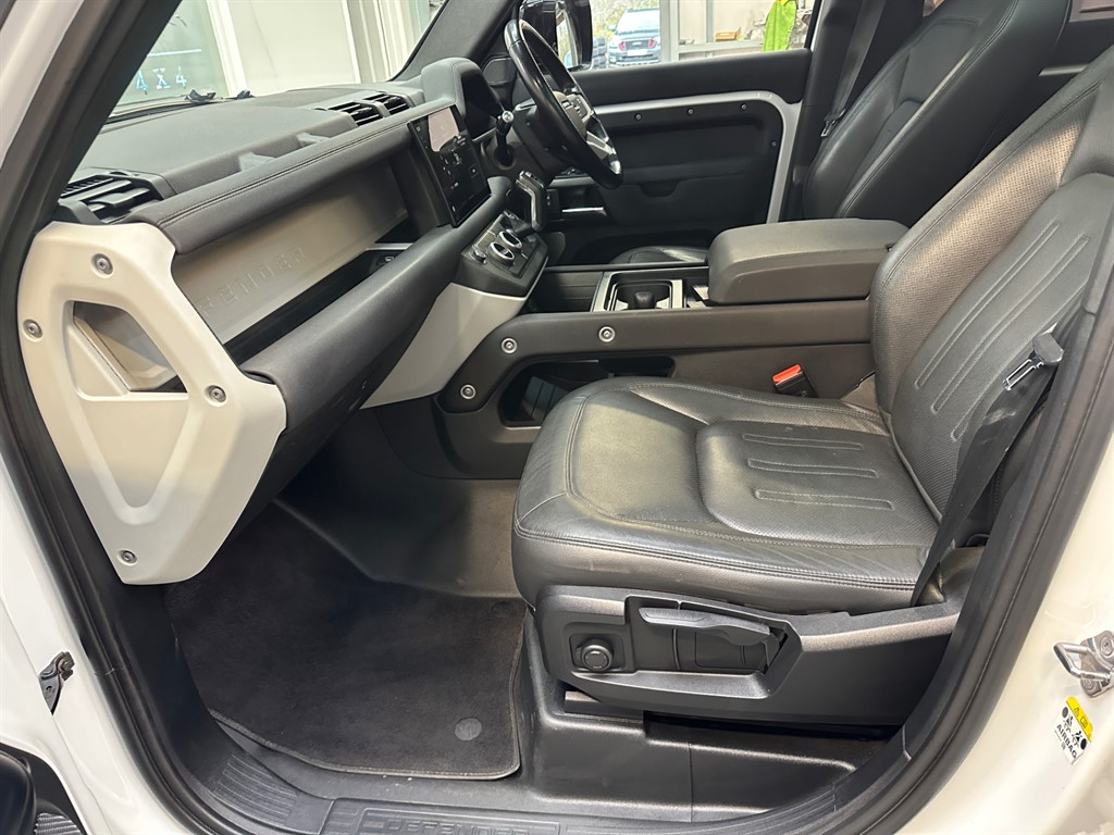 Used Land Rover Defender 110 2021 for sale - 76861967: Photo 16