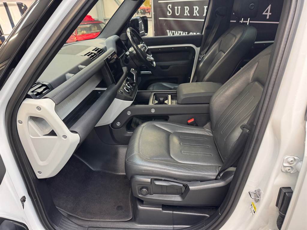 Used Land Rover Defender 110 2021 for sale - 76861967: Photo 26