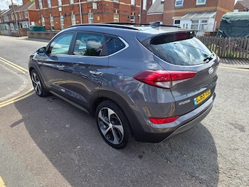 Used Hyundai TUCSON 2015 for sale - 79363394: Photo