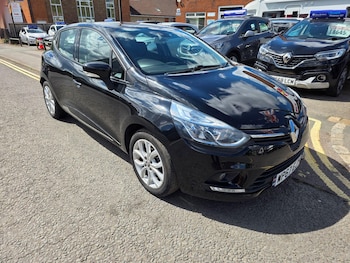 Used Renault Clio 2017 for sale - 79363392: Photo