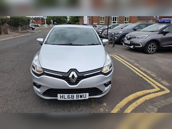 Used Renault Clio 2019 for sale - 79497080: Photo