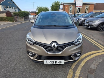 Used Renault Grand Scenic 2019 for sale - 79540822: Photo