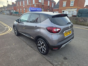 Used Renault Captur 2017 for sale - 79363398: Photo