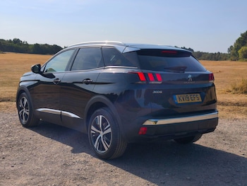 Used Peugeot 3008 2019 for sale - 79495993: Photo