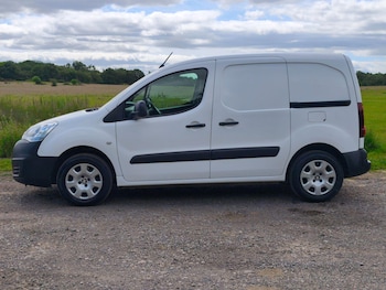 Used Peugeot Partner 2018 for sale - 78898630: Photo