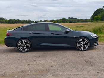 Used Vauxhall Insignia 2017 for sale - 79049030: Photo