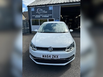 Used Volkswagen Polo 2014 for sale - 79352340: Photo