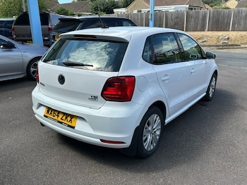 Used Volkswagen Polo 2014 for sale - 79352340: Photo