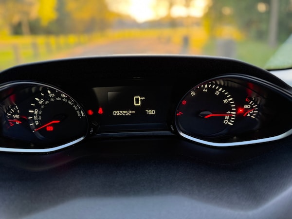 Used Peugeot 308 2017 for sale - 74717623: Photo 14