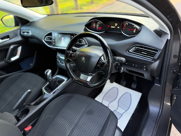 Used Peugeot 308 2017 for sale - 74717623: Photo 15