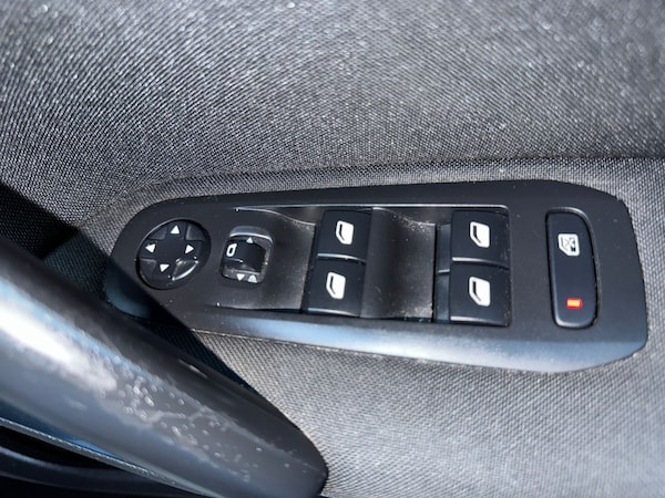 Used Peugeot 308 2017 for sale - 74717623: Photo 20
