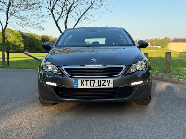 Used Peugeot 308 2017 for sale - 74717623: Photo 2
