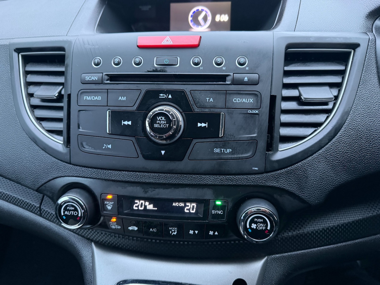 Used Honda CR-V 2014 for sale - 77597570: Photo 2